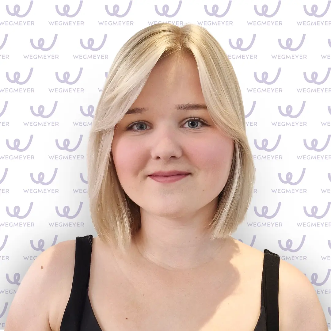 Portrait von Laura